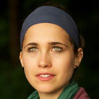 Stephanie Lorenz Photo 31