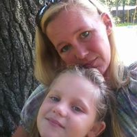 Michelle Fennelly Photo 11