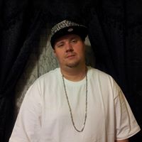 Derek Moore Photo 20
