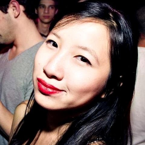 Li Yu Photo 16
