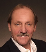 Michael Elliott Photo 10