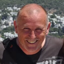 Alan Houston Photo 20