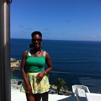 Sarah Edmondson Photo 14