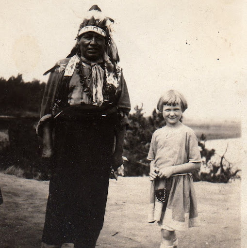 Carole Anderson Photo 25