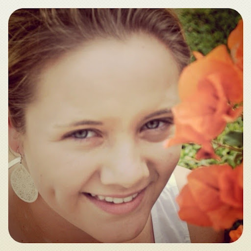 Julia Andersen Photo 26