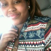 Monica Owens Photo 18