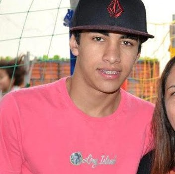 Andrew Nicolas Photo 5
