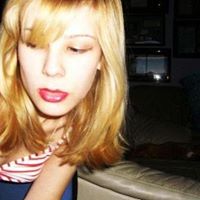 Hallie Young Photo 4