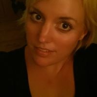 Julie Clausen Photo 26