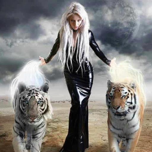 Mandy Hopkins Photo 3