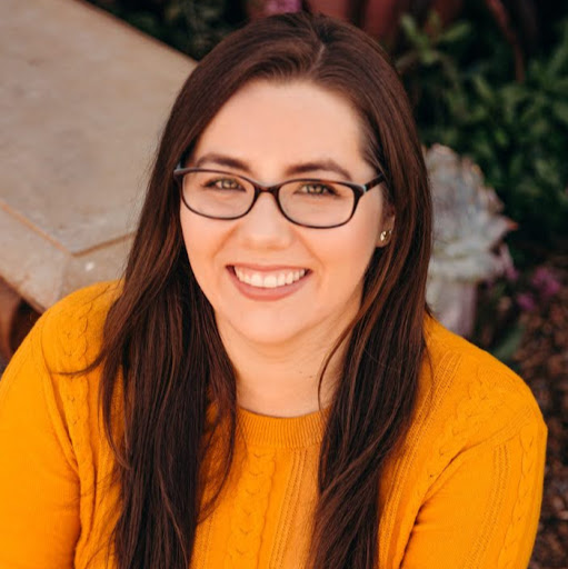 Elizabeth Henderson Photo 38