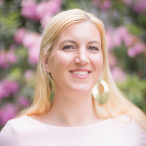 Julia Campbell Photo 41