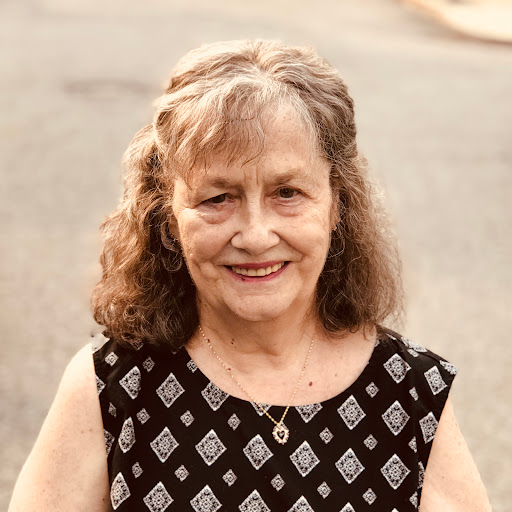 Jeanne Summers Photo 27