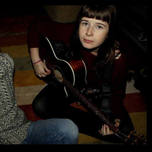 Molly Sharp Photo 8