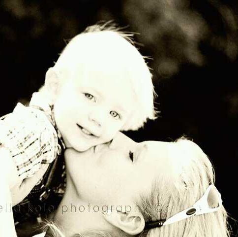 Elisha Locke Photo 9