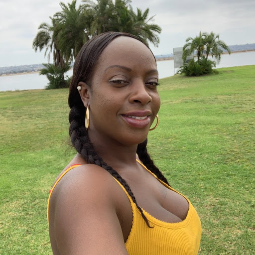 April Hawkins Photo 14