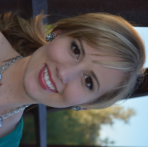 Candice Harrison Photo 34