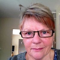 Lorraine Brady Photo 14