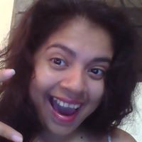 Elizabeth Veliz Photo 12