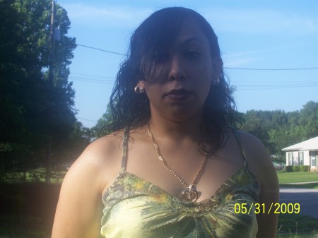 Yesenia Lopez Photo 29