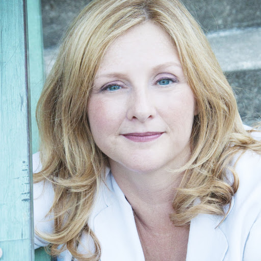 Traci Armstrong Photo 15