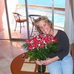 Elizabeth Nowicki Photo 13
