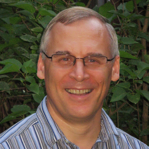 Tom Lutz Photo 38