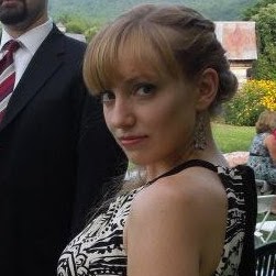 Allison Wells Photo 15