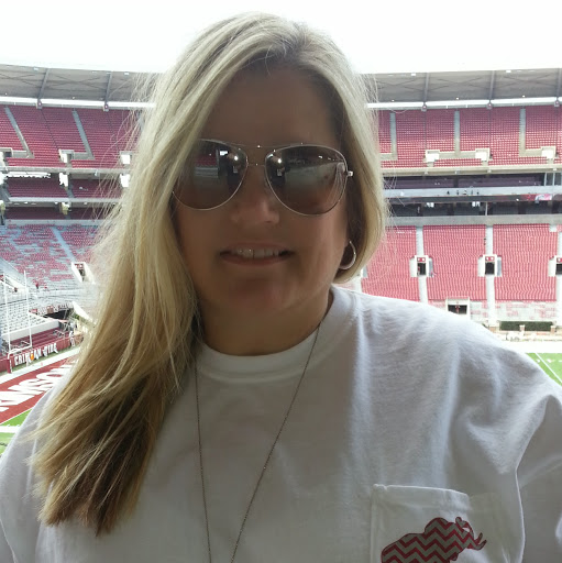 Wendi Jones Photo 20