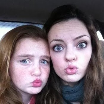 Erin Robbins Photo 9