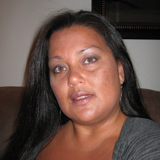 Elaine Bell Photo 38
