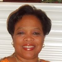 Linda Bullock Photo 14