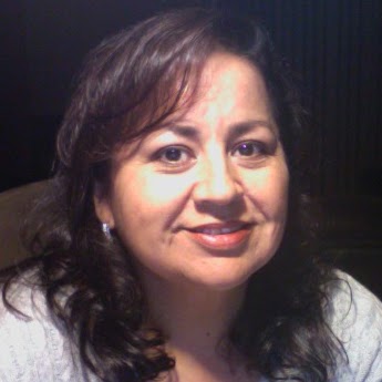 Araceli Reyes Photo 17