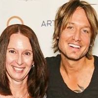 Liz Howell Photo 11