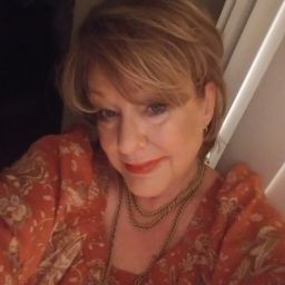 Tamara Peterson Photo 33