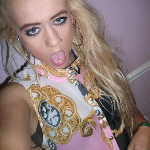 Alice Newman Photo 10