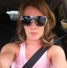 Nikki Robbins Photo 11