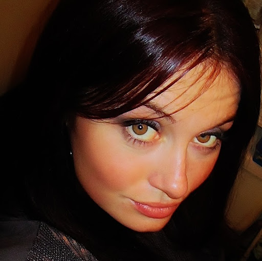 Tabitha Collins Photo 11