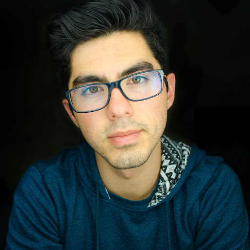 Gerardo Luna Photo 34