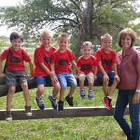 Michelle Eldredge Photo 10