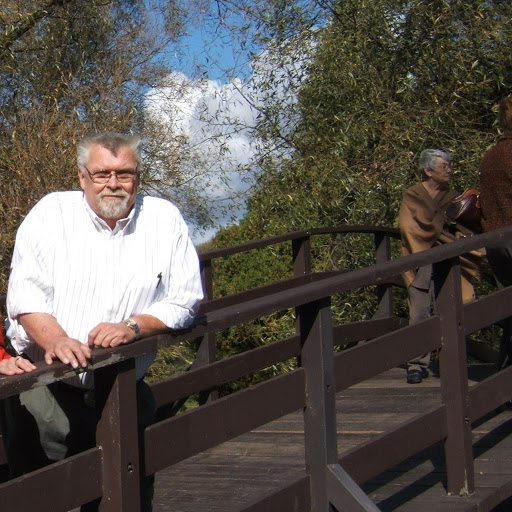 Robert Pfaff Photo 10