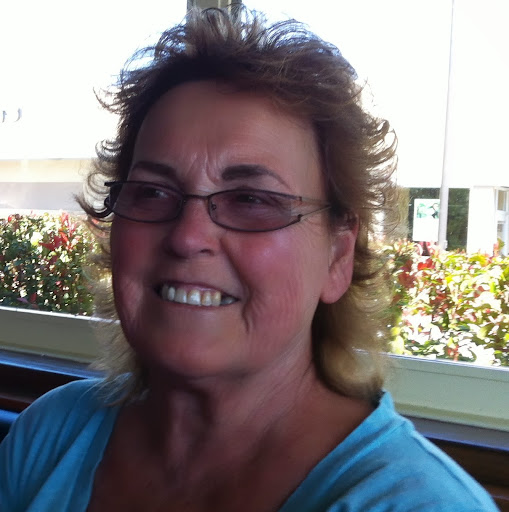 Roberta Kidd Photo 13
