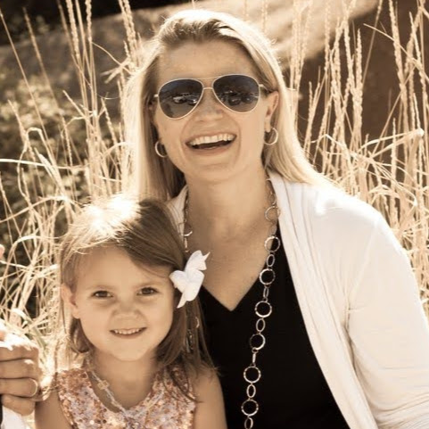 Kelly Schuster Photo 31