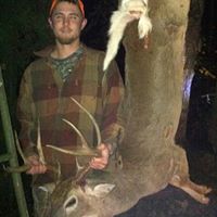 Hunter Bennett Photo 42