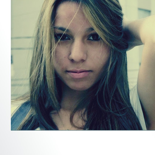 Caroline Casado Photo 6