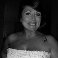 Jennifer Day Photo 37