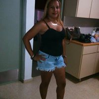 Elizabeth Rosado Photo 24