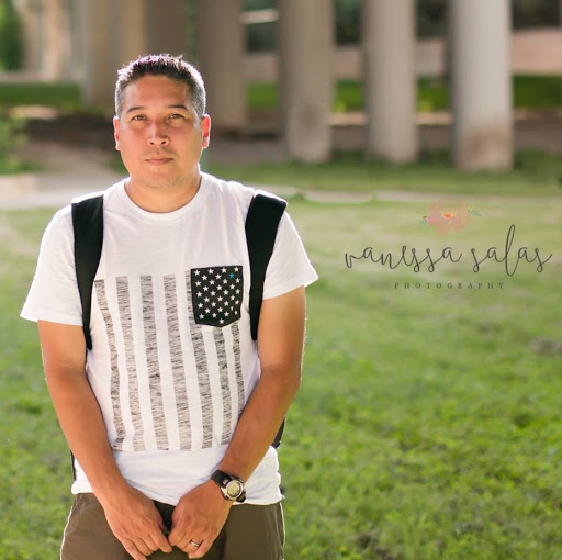 Michael Salas Photo 30
