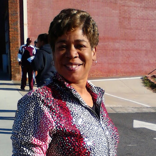 Tracy Ingram Photo 34