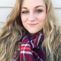 Emily Darnell Photo 8